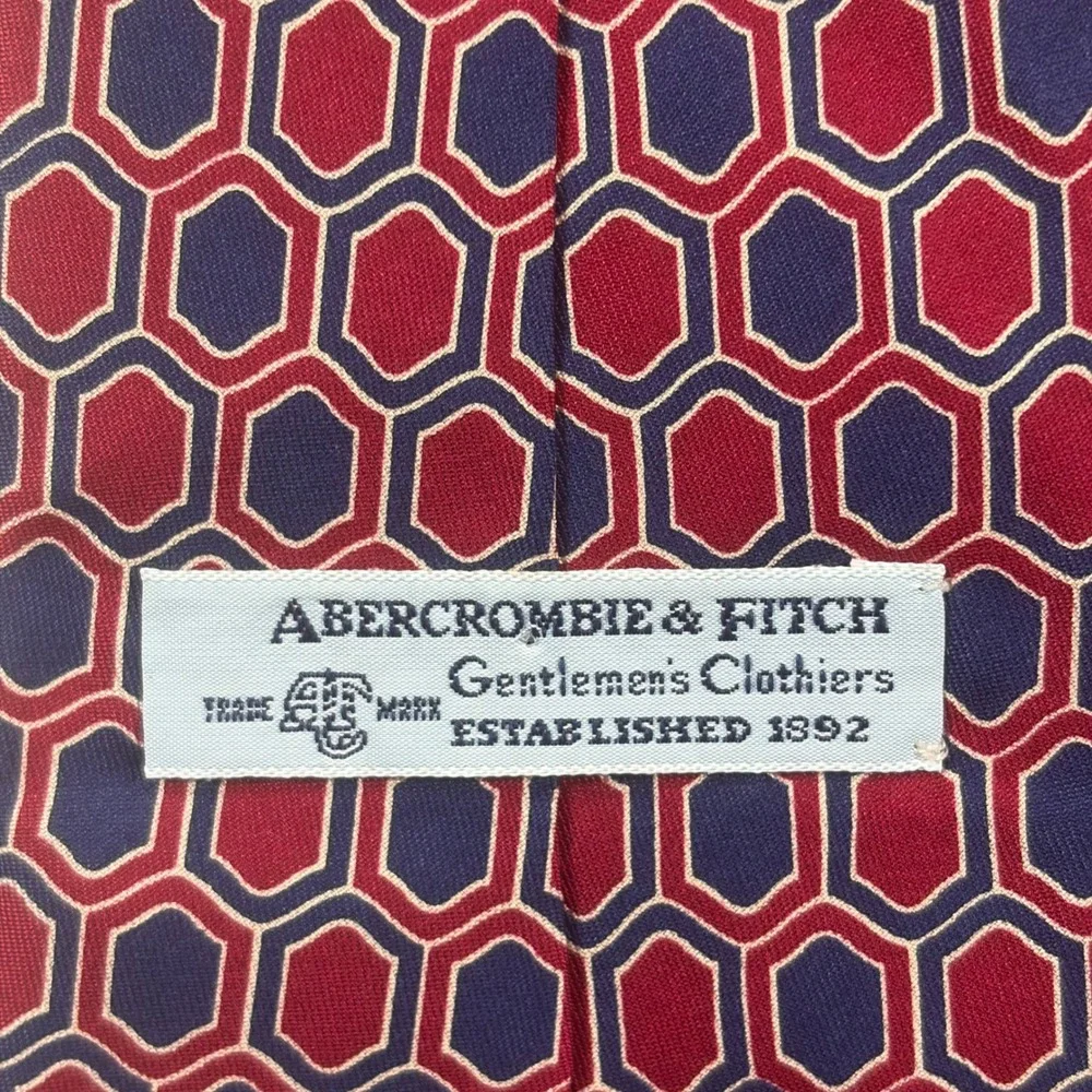Abercrombie & Fitch Mens 100% Silk Tie Red Navy Rare Vintage Handmade USA